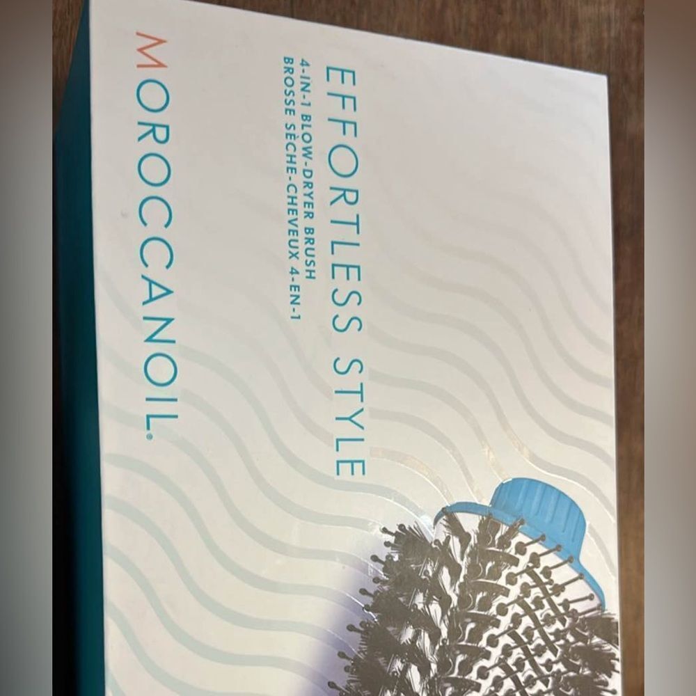 NIB Moroccanoil 4 in 1 Blow Dryer Brush + Moroccanoil ionic ceramic paddle brush - Picture 2 of 3
